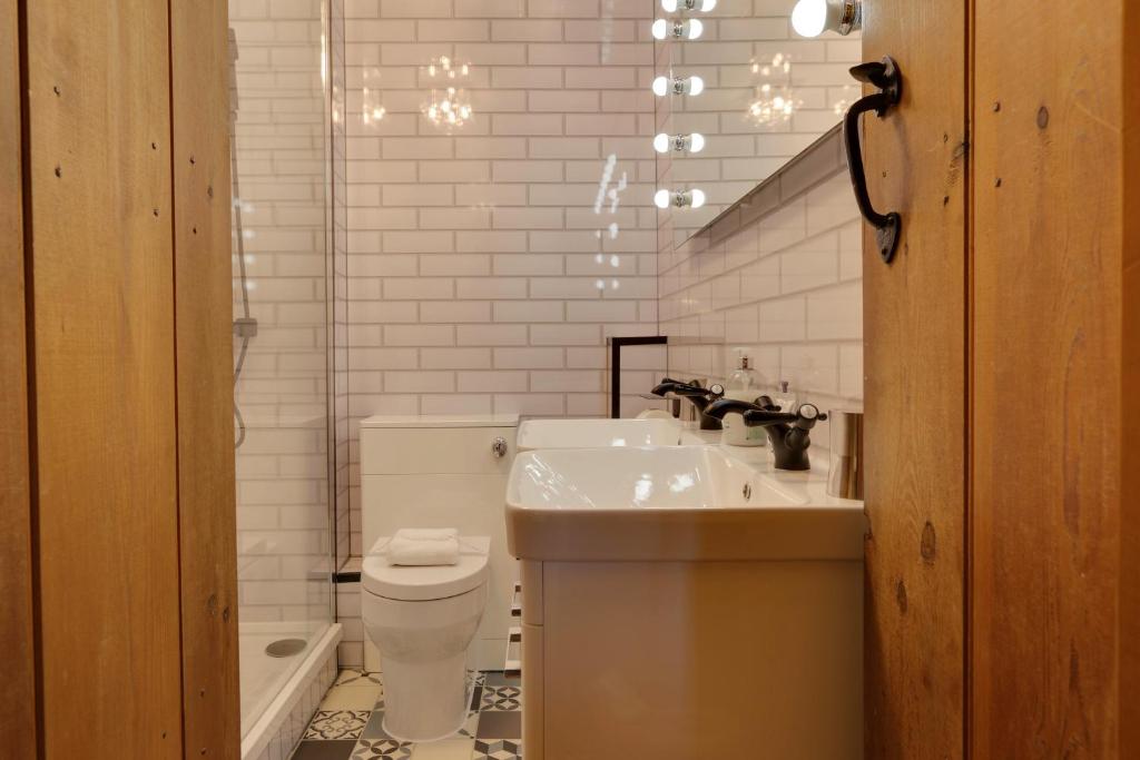 Bathroom Fitting